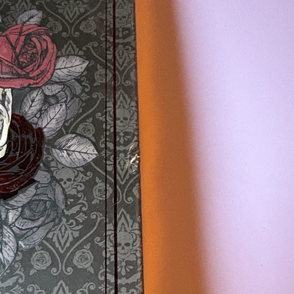 Skull and Roses Journal - Picture 5 of 5